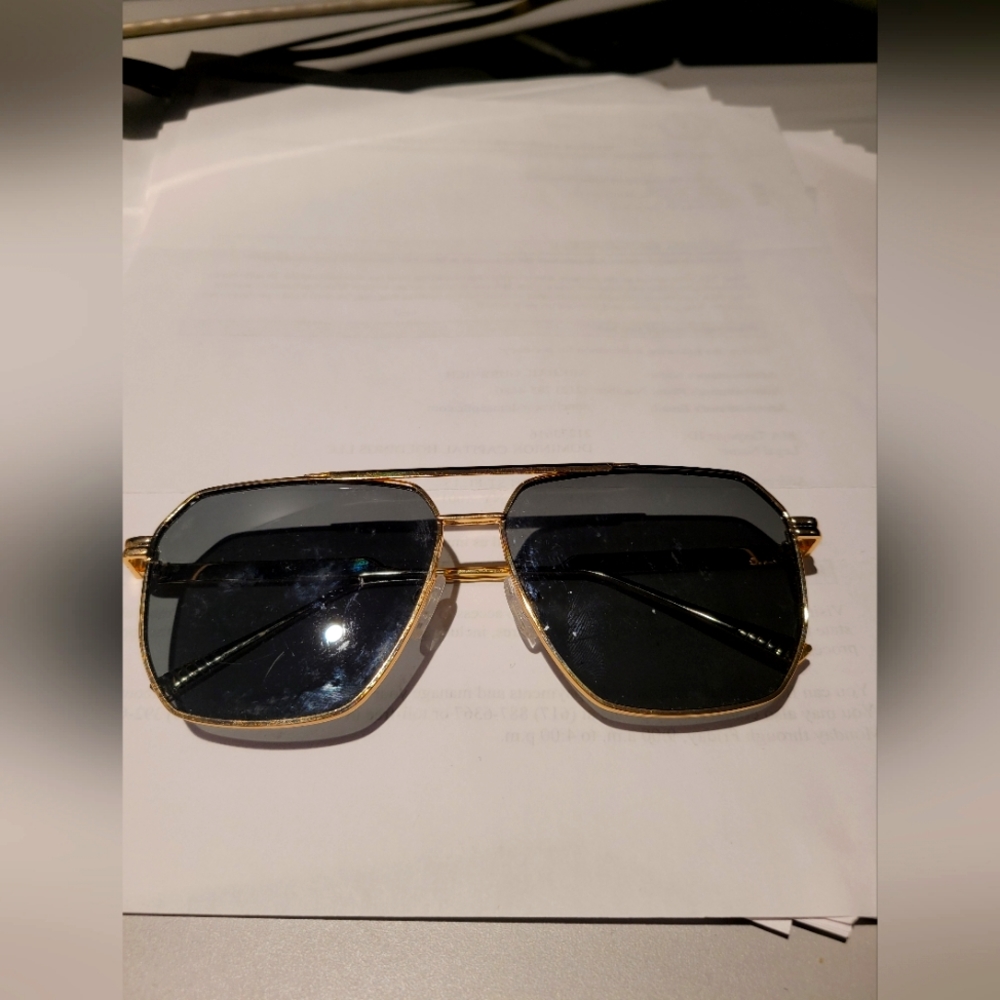 Aviators - Picture 2 of 3